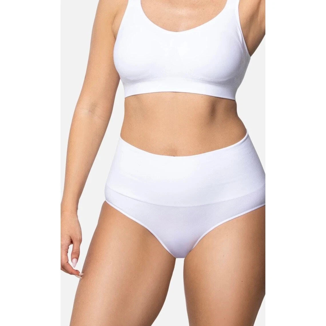 NEW UNDEROUTFIT Smoothing at Waist Brief Contouring Fit White Style#308 Size 2XL
