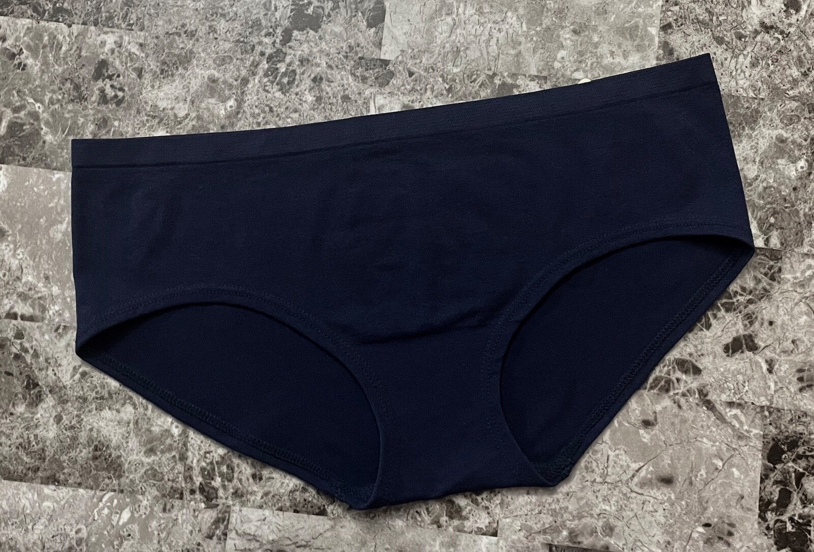 NWT VICTORIA’S SECRET PINK SMALL NAVY BLUE AQUA LOGO SEAMLESS HIPSTER PANTIES