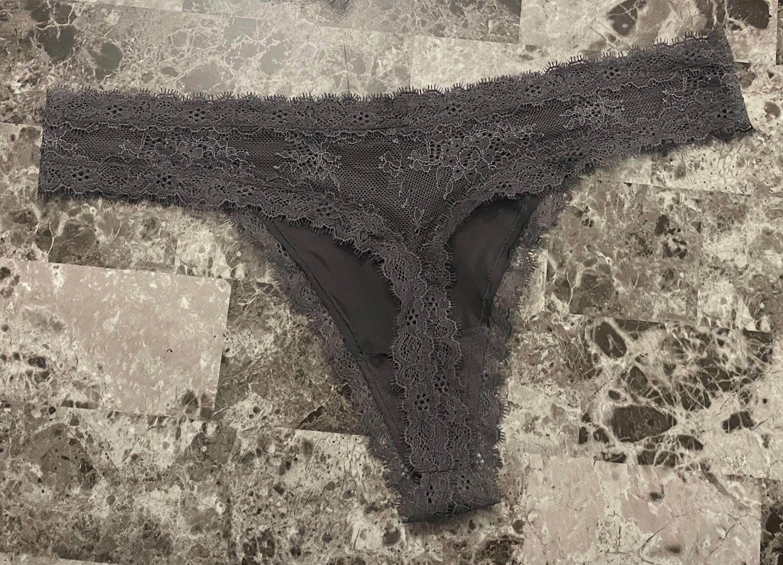 NWOT VICTORIA’S SECRET LARGE GRAY SATINY SMOOTH LACE BOW RARE THONG PANTIES