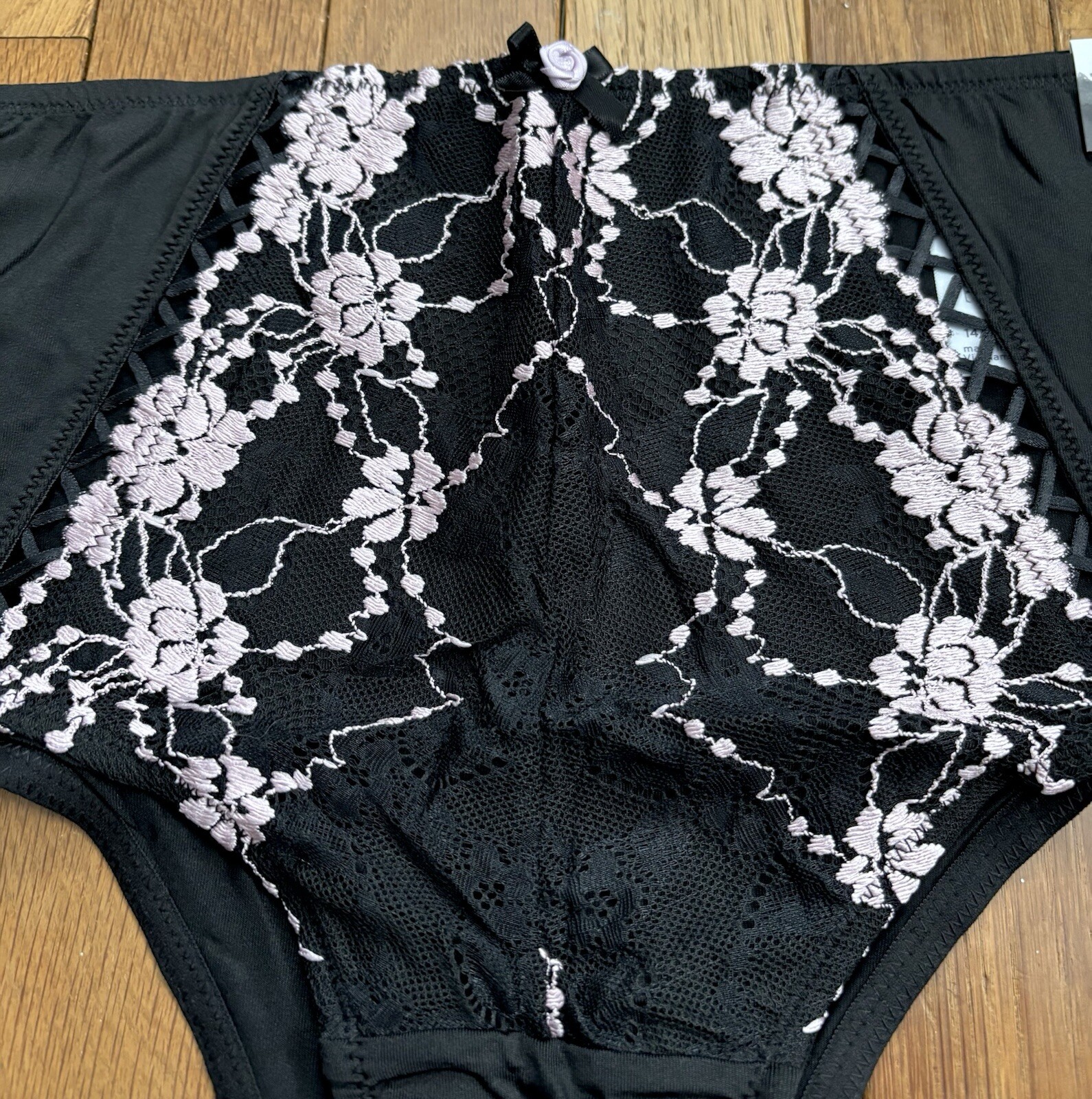 Plus Sz 18/20 Lane Bryant Cacique Cheeky Brief Panty Black Pink Embroidery Lace