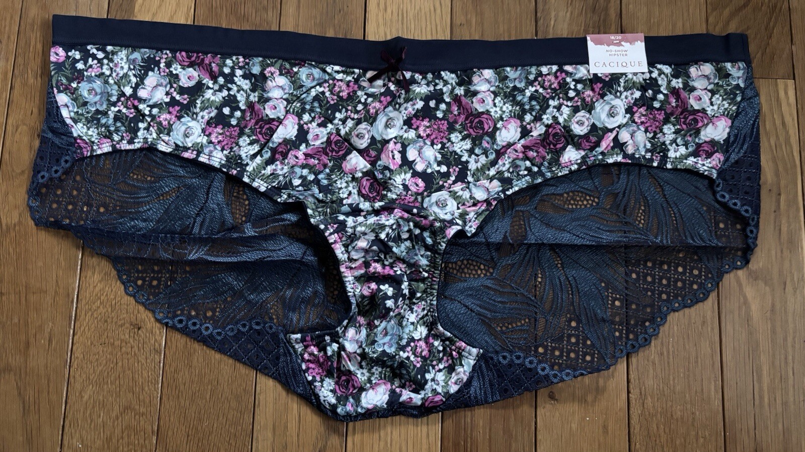 Plus Size 18/20 Lane Bryant Cacique No Show Lace Hipster Panty Navy Pink Roses