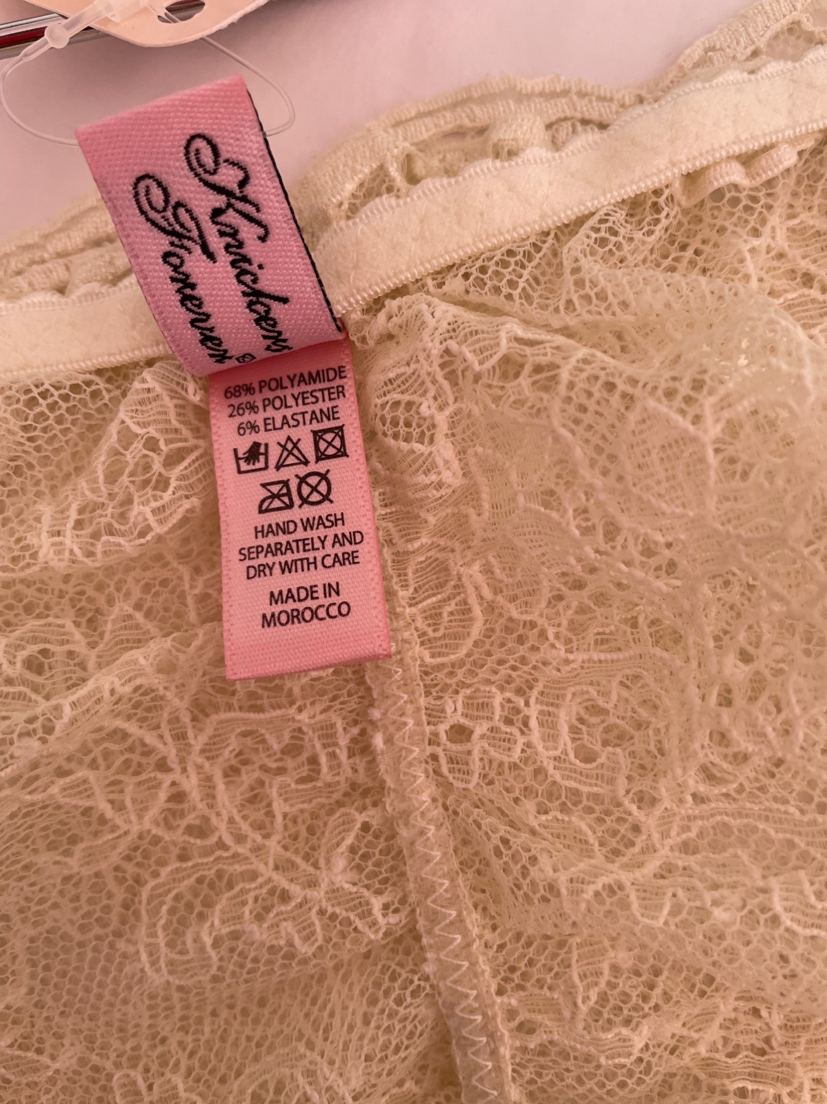VINTAGE – AGENT PROVOCATEUR – LACE BRIEFS – PALE LEMON – LARGE – RARE – BNWT