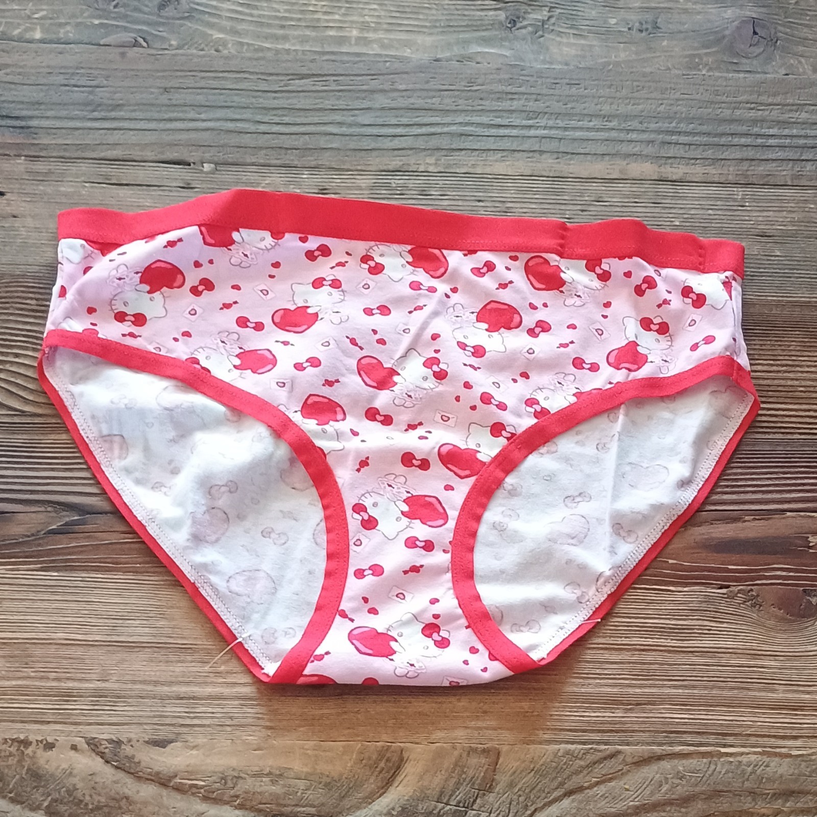 Sanrio Hello Kitty women’s Underwear M (8-10) Pink Red White