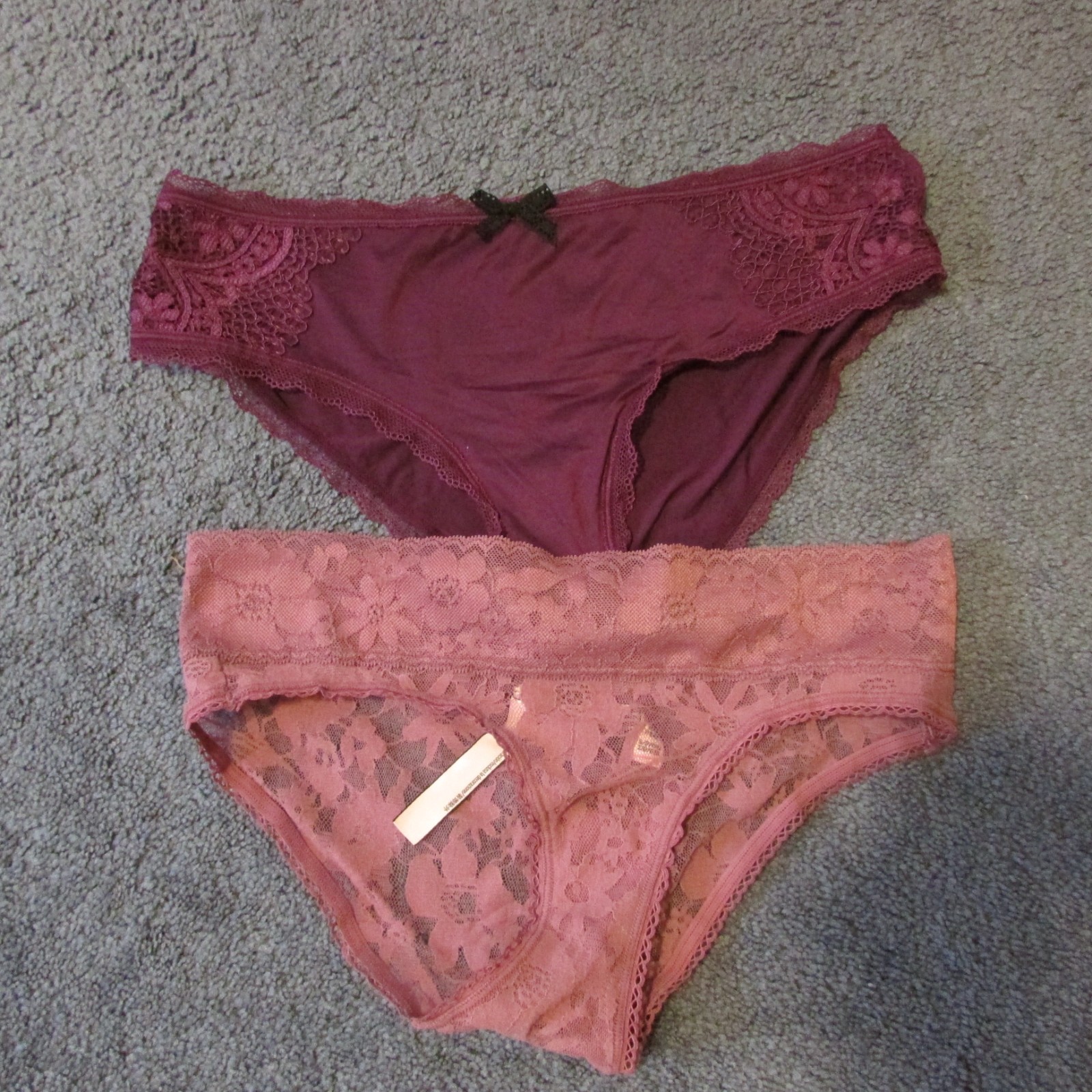 NWOT Victoria’s Secret 2 Pair Small Pink Purple Bikini Panties Hip Hugger