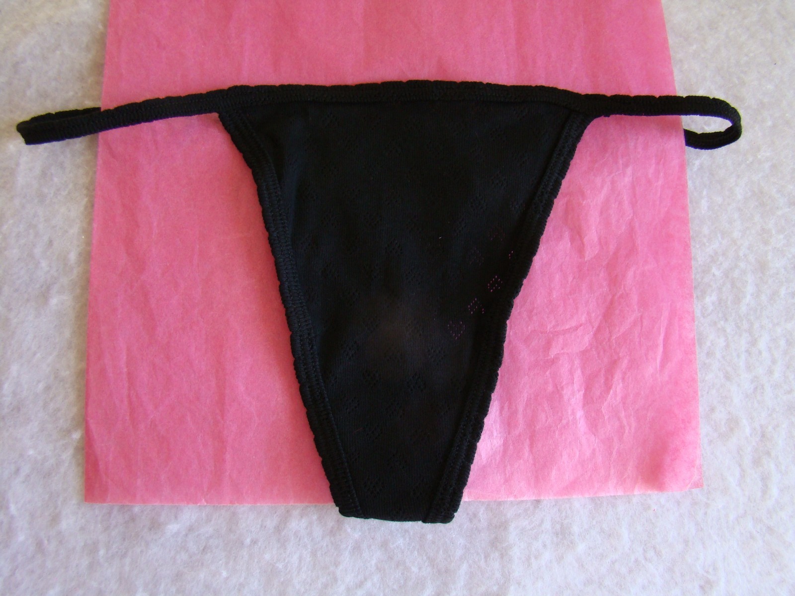 New Victoria’s Secret PINK Black Cotton Heart Pattern V String Thong Panty