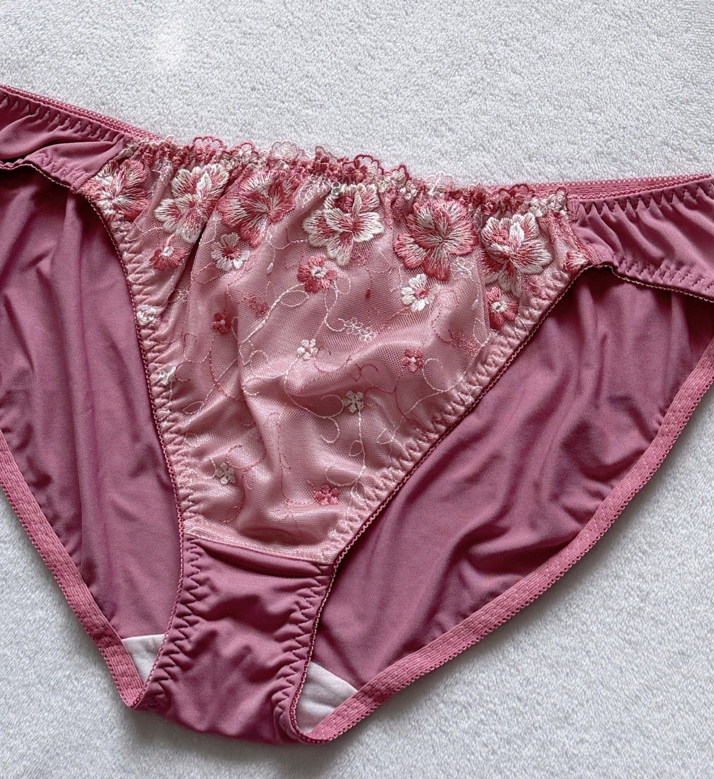 US-XL/JP-5L Japanese Brand Classic Floral Embroidery Panties Soft Raspberry Pink