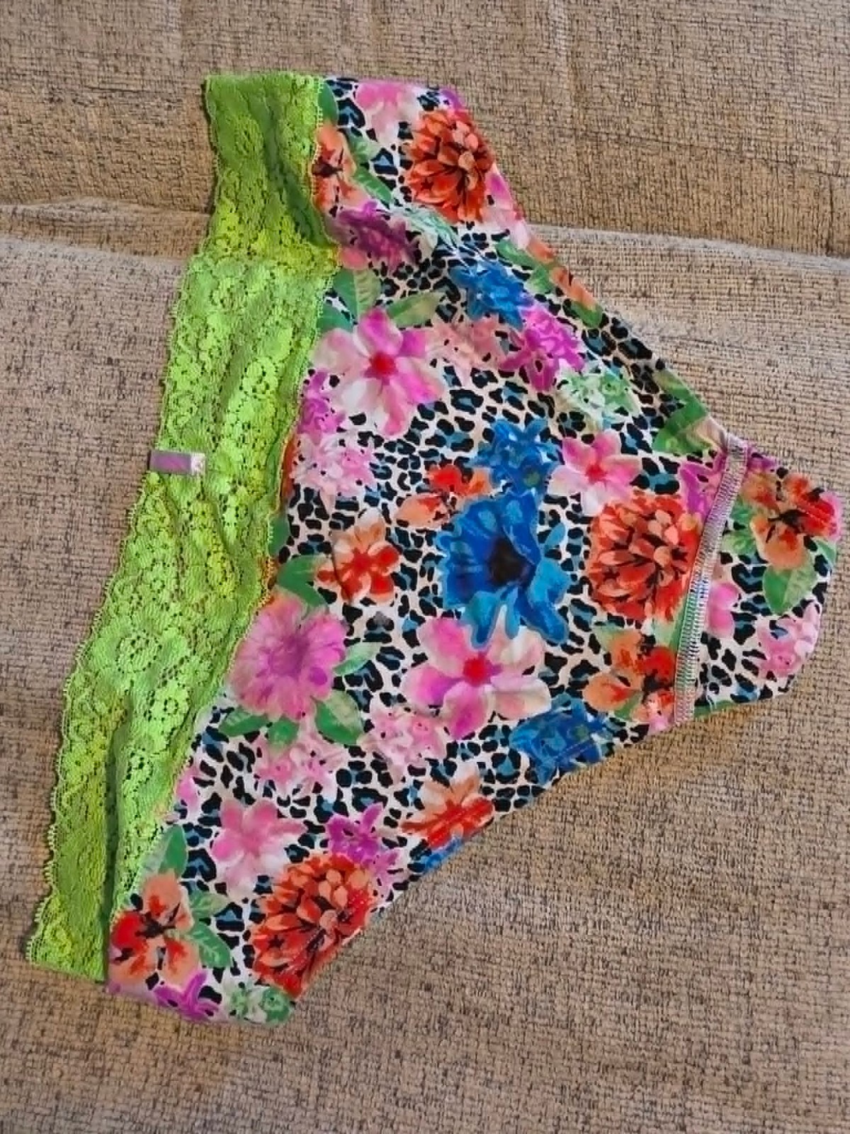 Victoria Secret – Vintage PINK Leopard and Floral Print Panties
