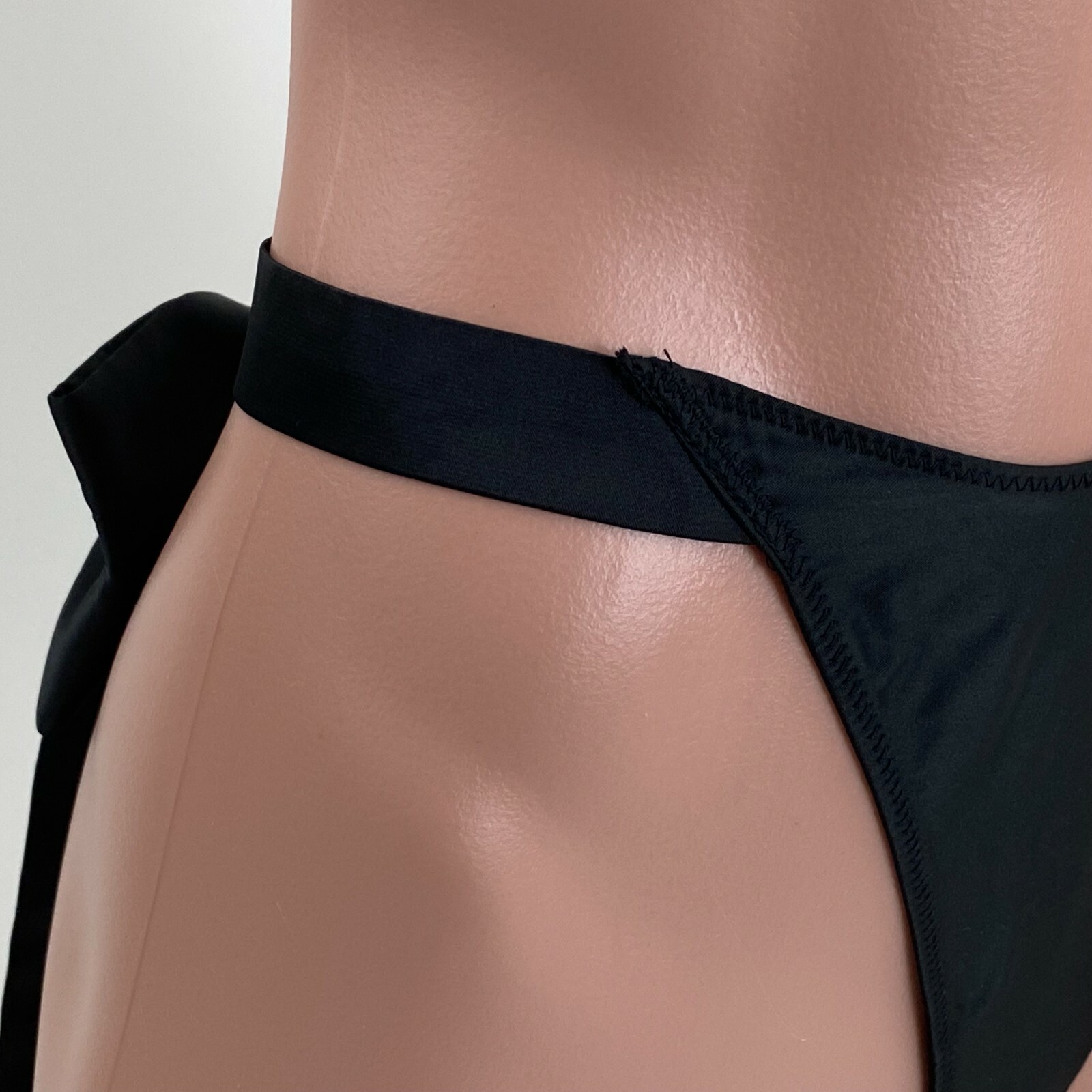Victoria’s Secret Dream Angels Satin Open Back Brazilian Slip w/Bow Black XS NWT