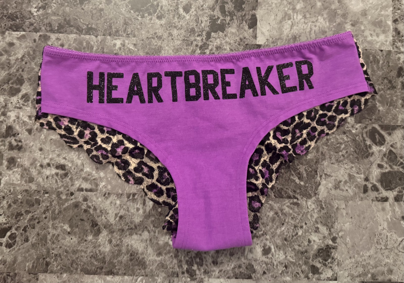VICTORIA’S SECRET PINK S HEARTBREAKER LEOPARD LACE VINTAGE RARE HIPSTER PANTIES