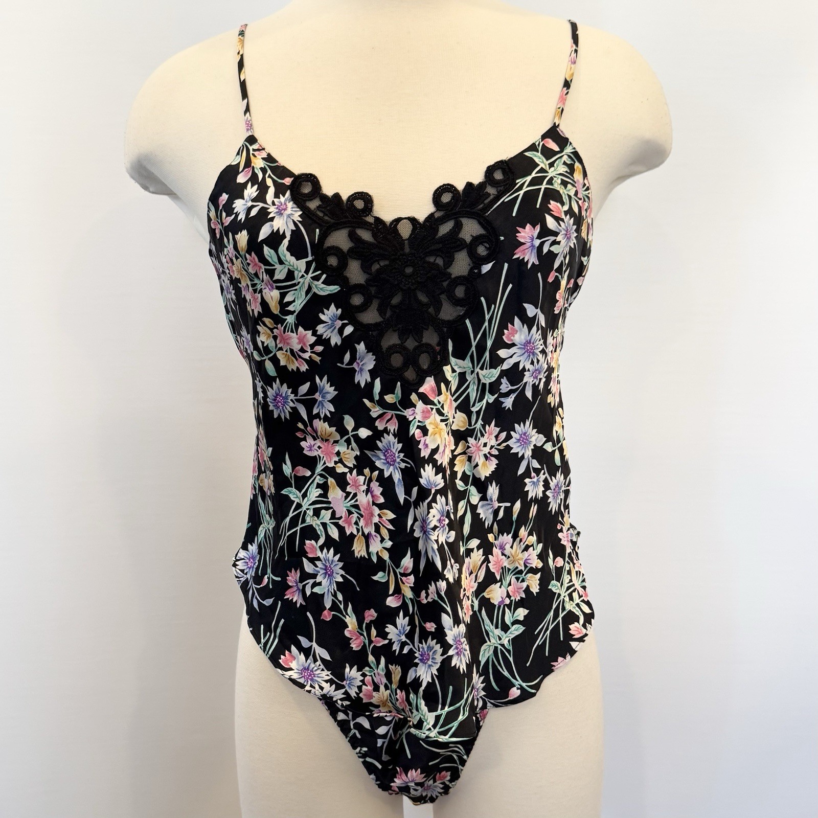 90s Victoria’s Secret Silk 2Pc Matching Set Camisole Bikini Panties Vintage NWT