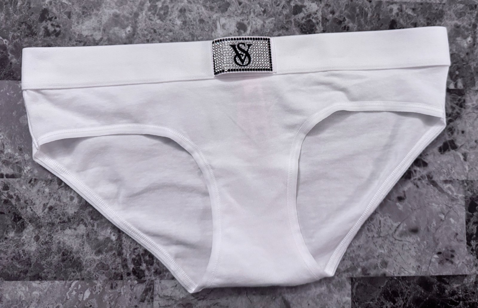 NWT VICTORIA’S SECRET WHITE RHINESTONE SHINE PATCH THICK BAND HIPHUGGER PANTIES