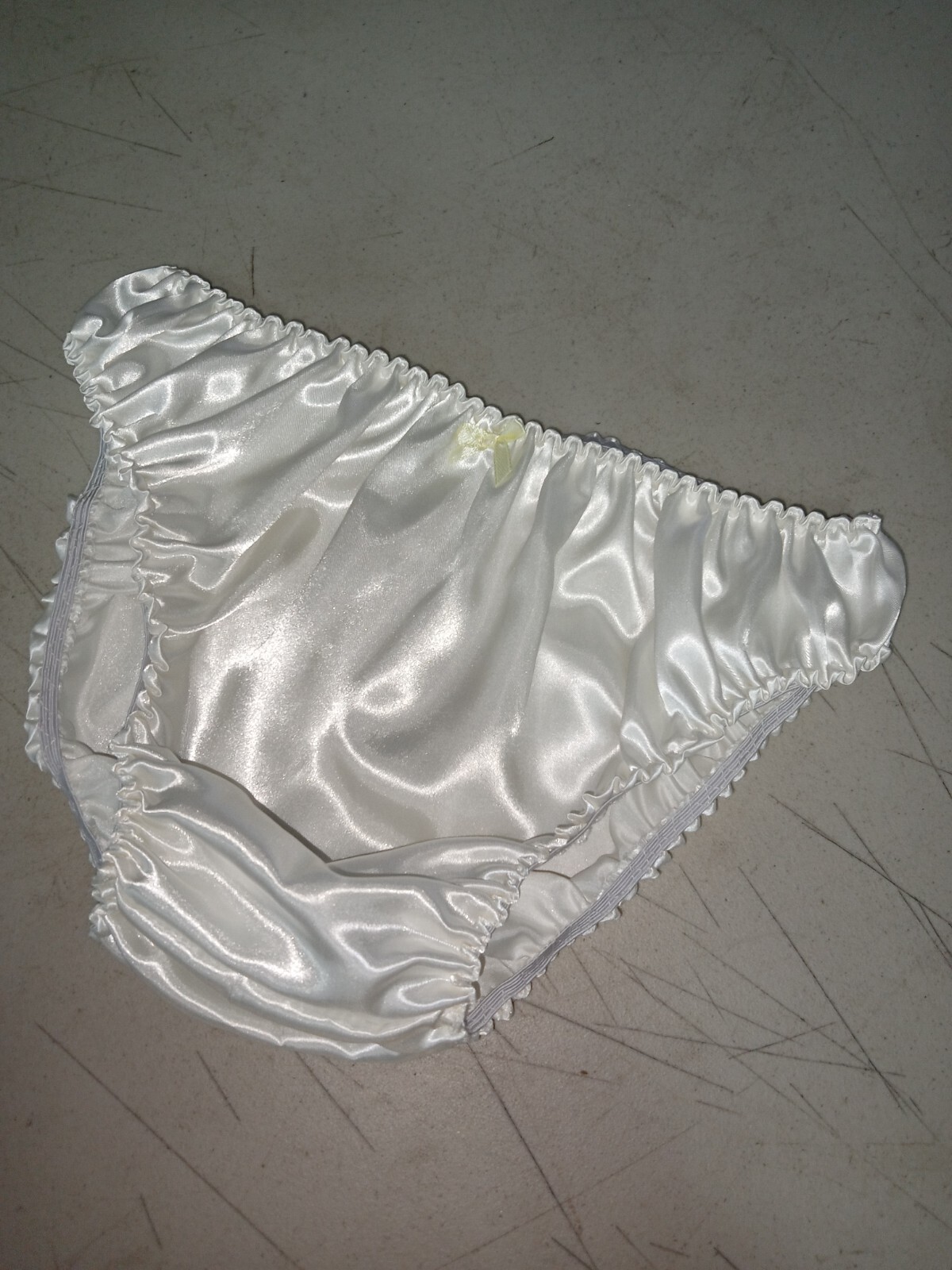 FABULOUS BEAUTIFUL HANDMADE UNISEX IVORY SILKY SATIN BIKINI PANTIES