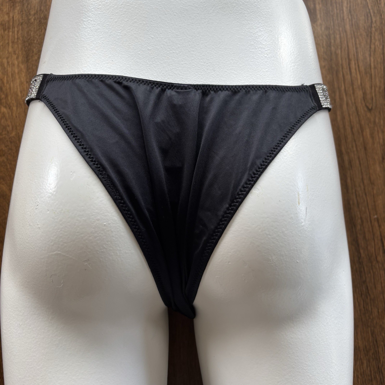 Victoria’s Secret Very Sexy Brazilian Rhinestone Embossed Side Black Large NWT