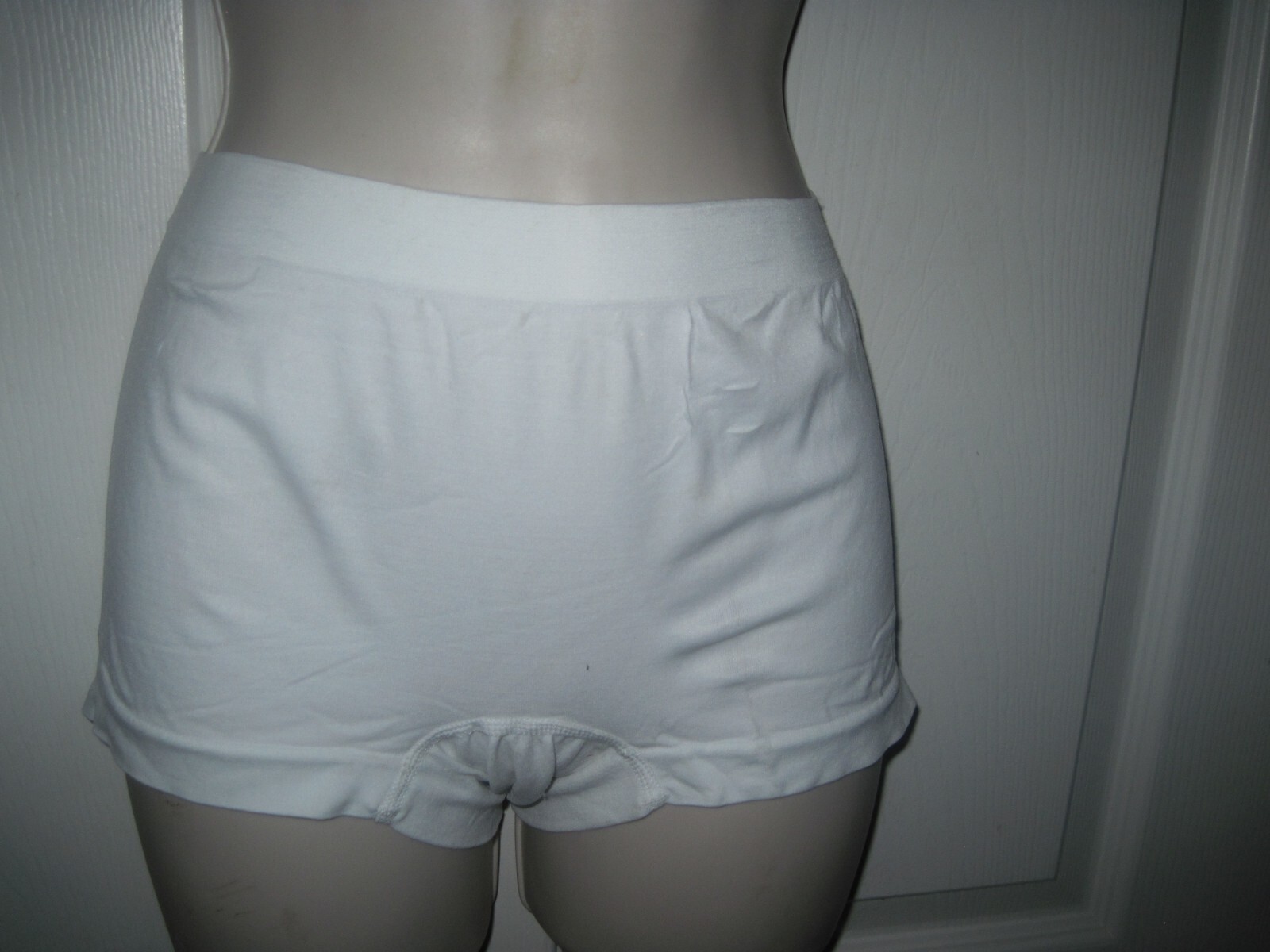Women’s Brief Style Panties White Comfortable Lightweight Stretch Fabric Medium