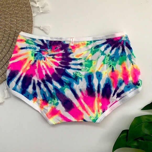 Victoria’s Secret PINK Cotton Boyshorts Panty Rainbow Tie Dye Medium NEW