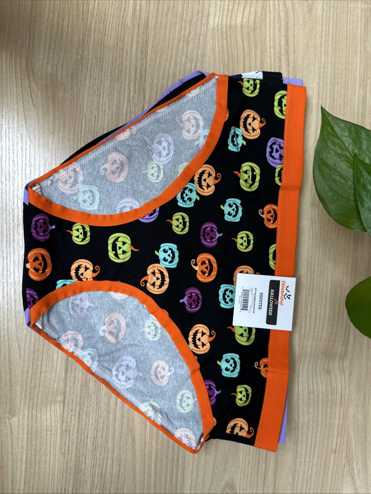 Halloween Hipster. 3pack. Size M(8-10) 95%cotton, 5%spandex