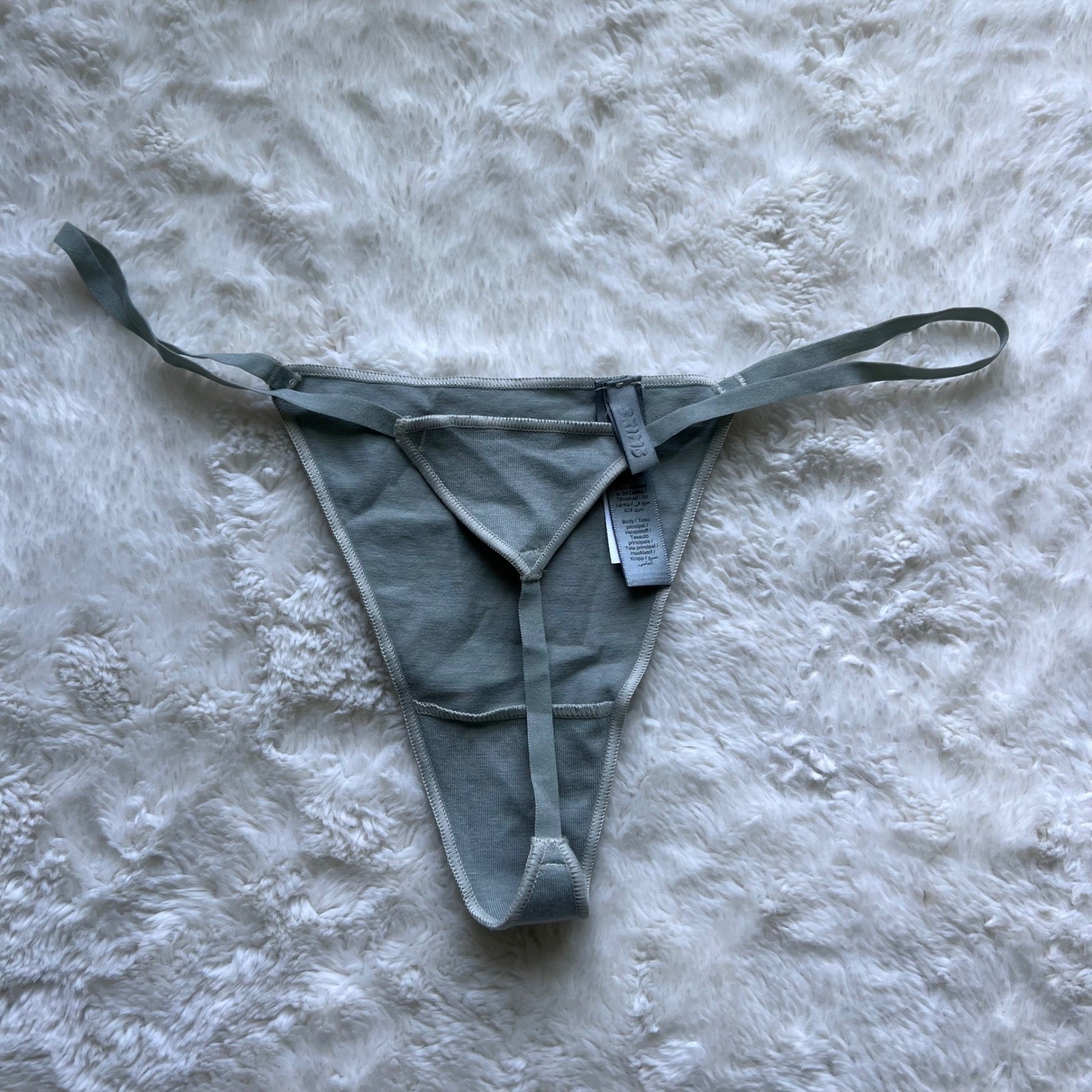 SKIMS Soft Lounge Micro Thong Sage Green Ribbed TH-THG-10323W Womens Medium NWOT