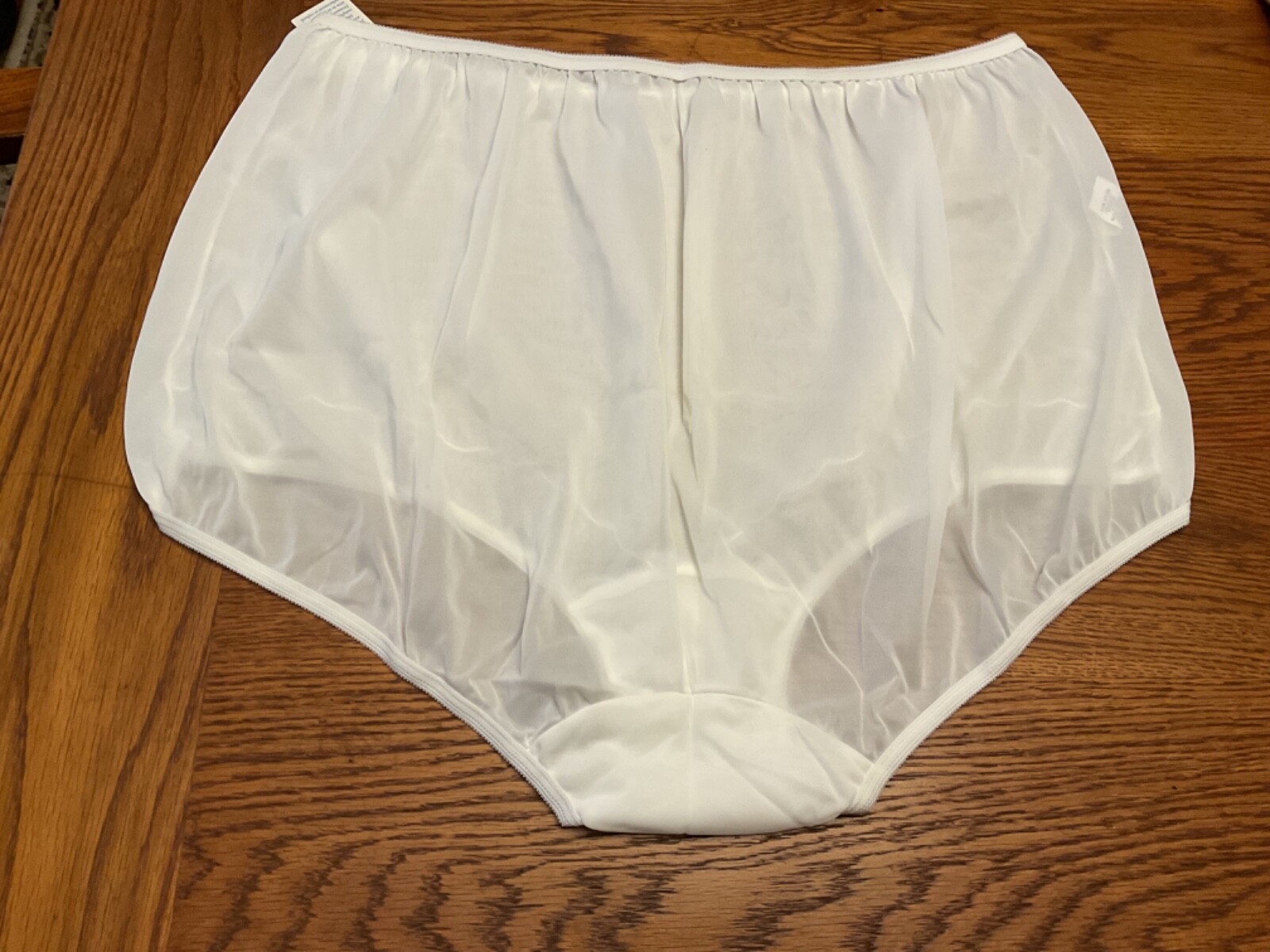 Dixie Belle Scallop Trim Brief White Panty Size 15 Style 719 NWT Made in USA
