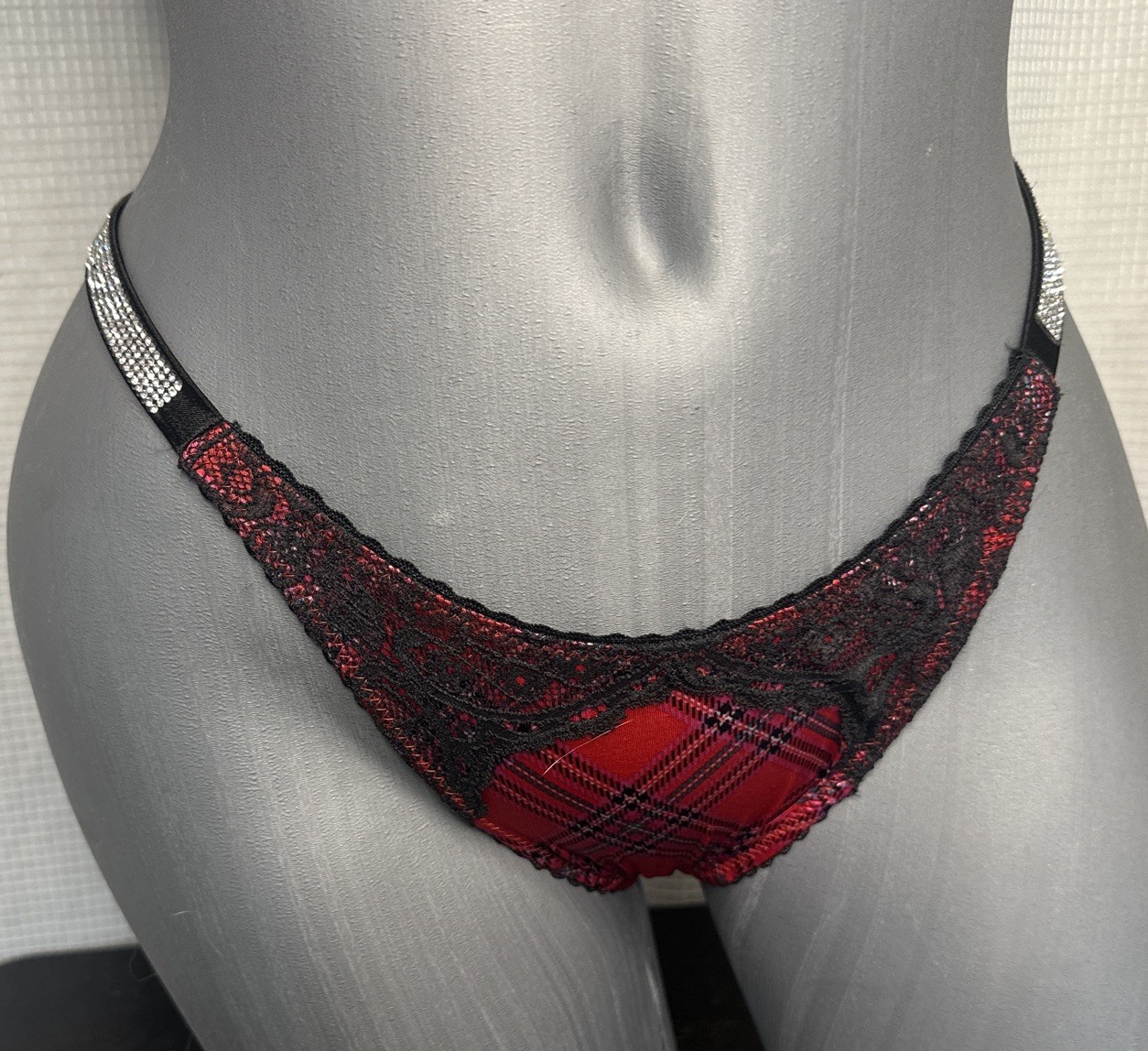 NEW Victoria’s Secret Very Sexy Lace Thong Shine Strap Lacy Plaid Red S/P