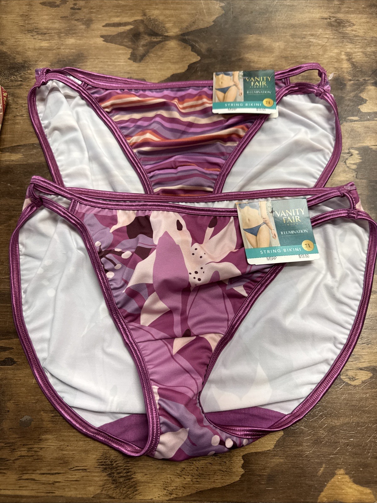 New 2 Pairs Vanity Fair Illumination String Bikini Panties Lily & Stripe 7 L NWT