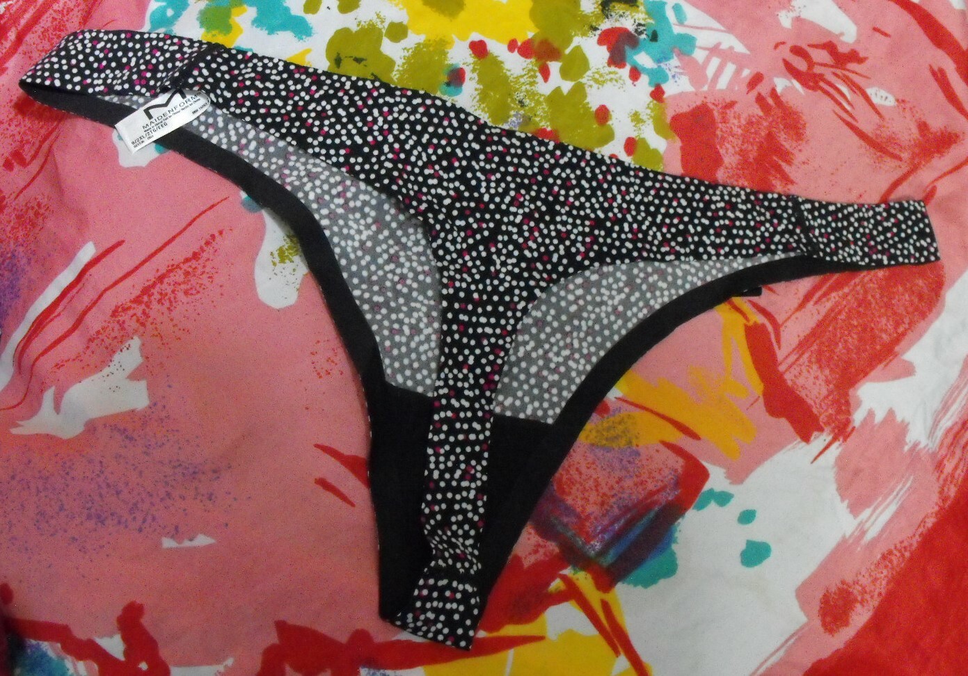 3 NEW MAIDENFORM COMFORT DEVOTION 40149 NO LINES SM8 MF THONG PANTIES 2XL/9