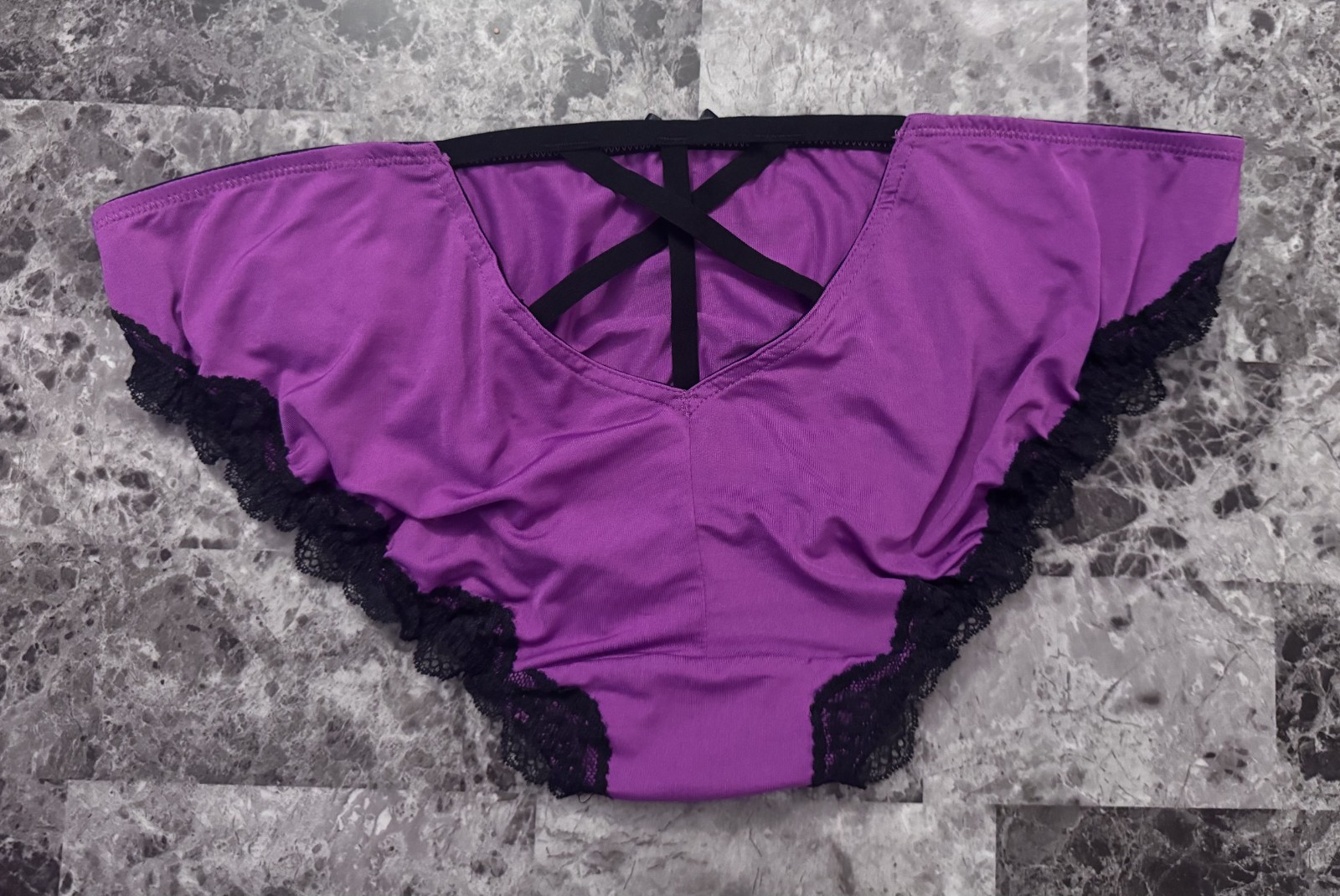 NWT CACIQUE LANE BRYANT 26/28 SMOOTH LILAC BLACK LACE STRAPPY BIKINI PANTIES