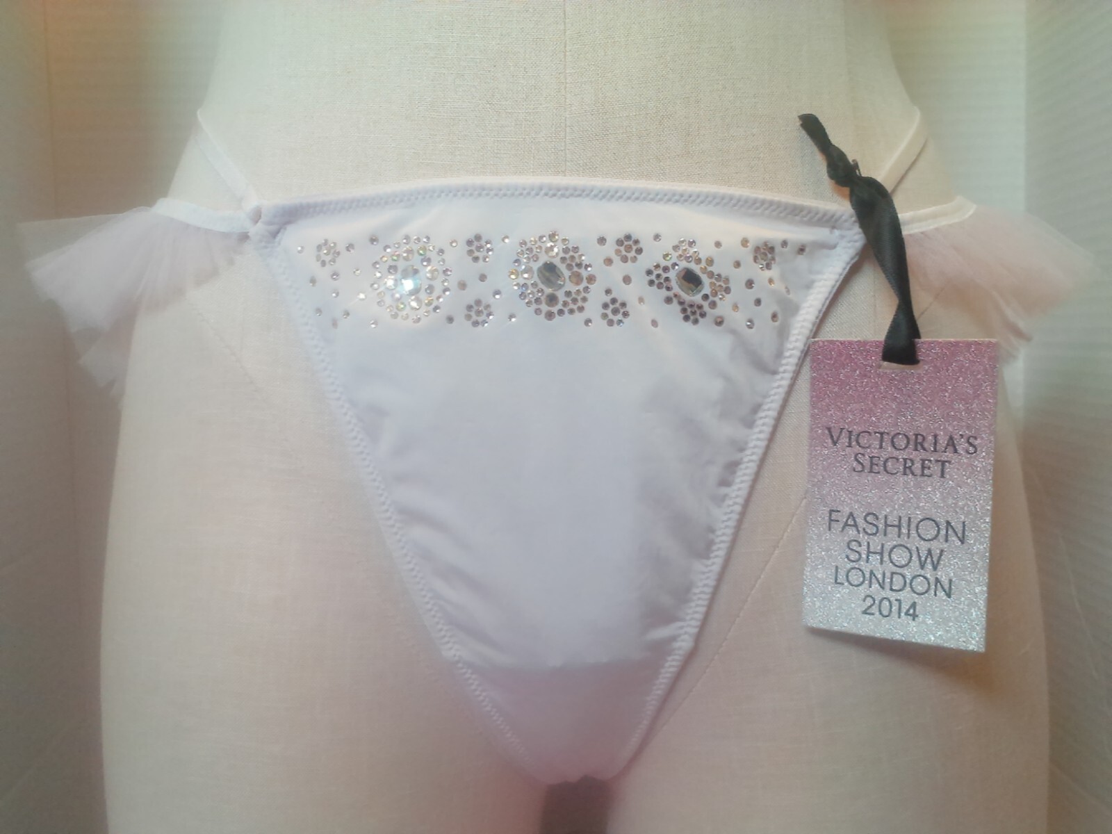 Victoria’s Secret Panty. Fashion Show London 2014. L. Vintage