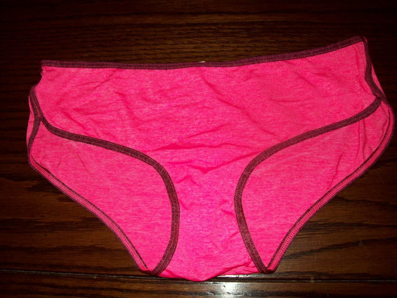 NWT Victoria’s Secret SMOOTH POLYAMIDE ELASTANE HIPHUGGER PANTIES PNK 11075621 S