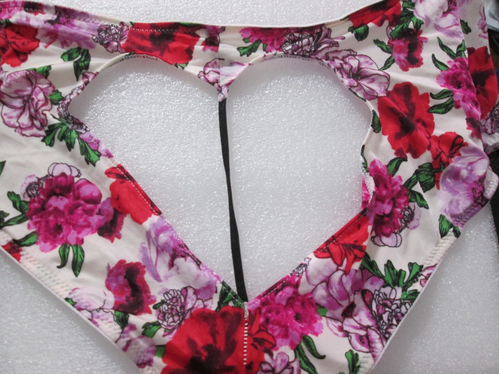 🎀New💖Victoria’s Secret 💲Discounts on 2+ 💲Very Sexy Cheeky 💖Size XS,S,M,L🎀