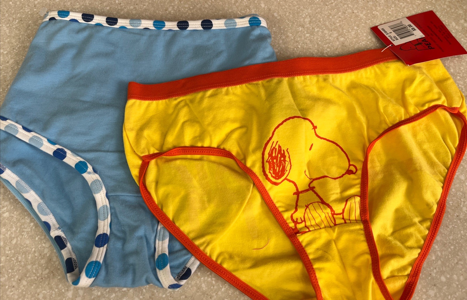 PEANUTS Snoopy 2 Pk Size 10 Blue & Single Size 8 Yellow/orange Panties