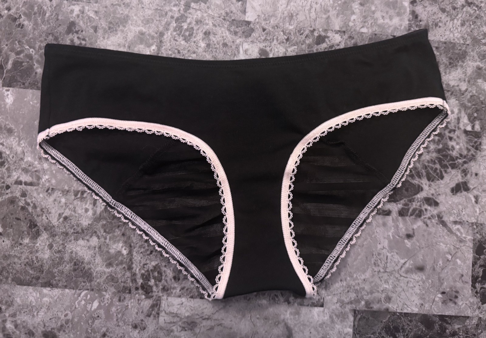 NWT VICTORIA’S SECRET SMALL BLACK MESH STRIPE RUCHED BACK RARE HIPHUGGER PANTIES