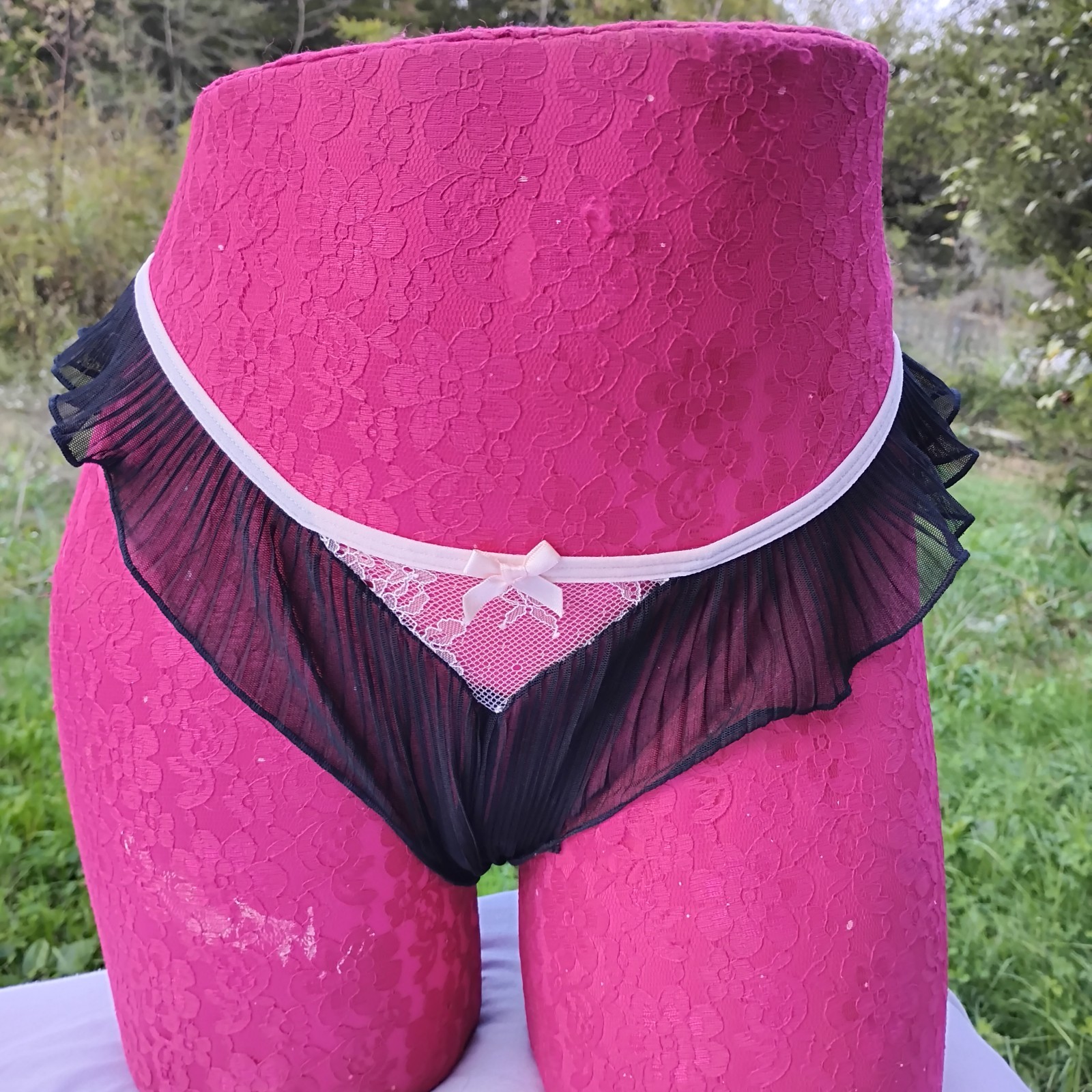 VS Dream Angels Itsy Sz-S Pleated Sheer Mesh Flutter Bikini Panties Rear Clasp