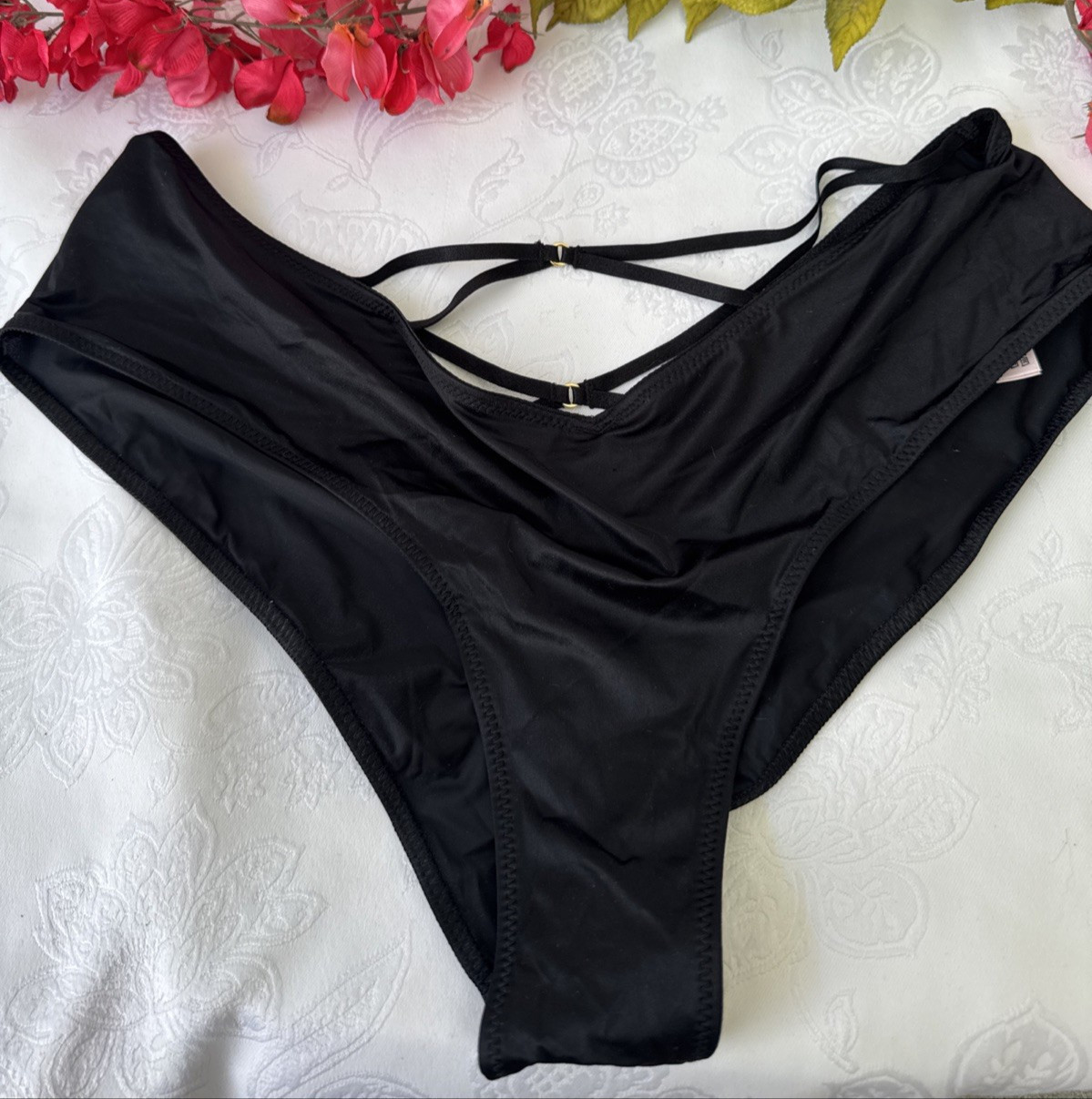 VICTORIA’S SECRET M BLACK SILKY STRAPPY CUT OUT CHEEKY VERY SEXY PANTIES NWT