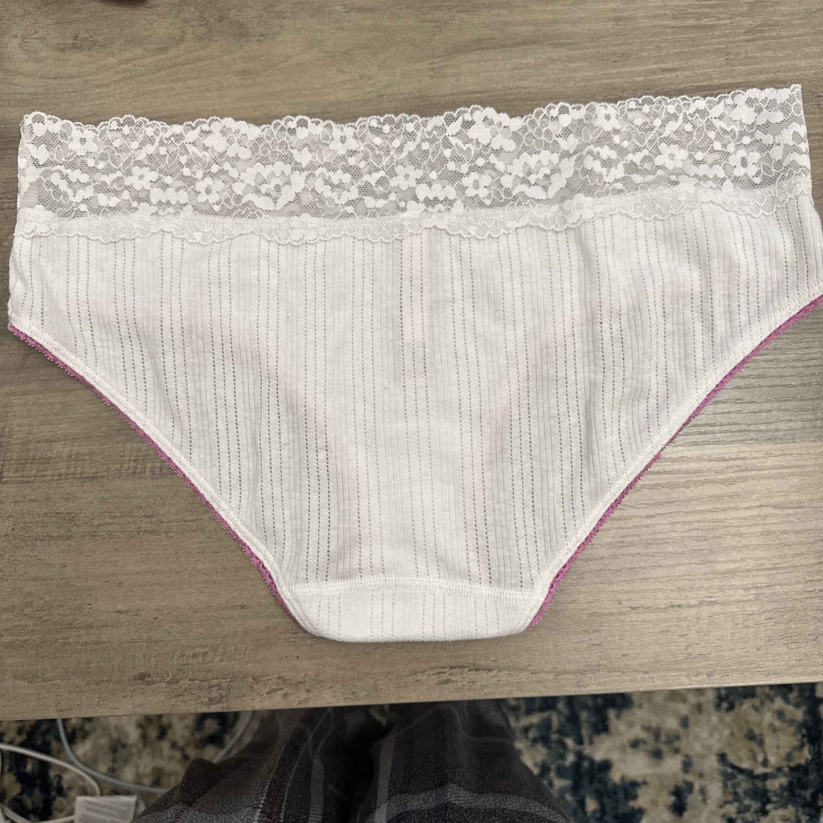 Victoria’s Secret Seamless Hip Hugger white and pink Large Panties