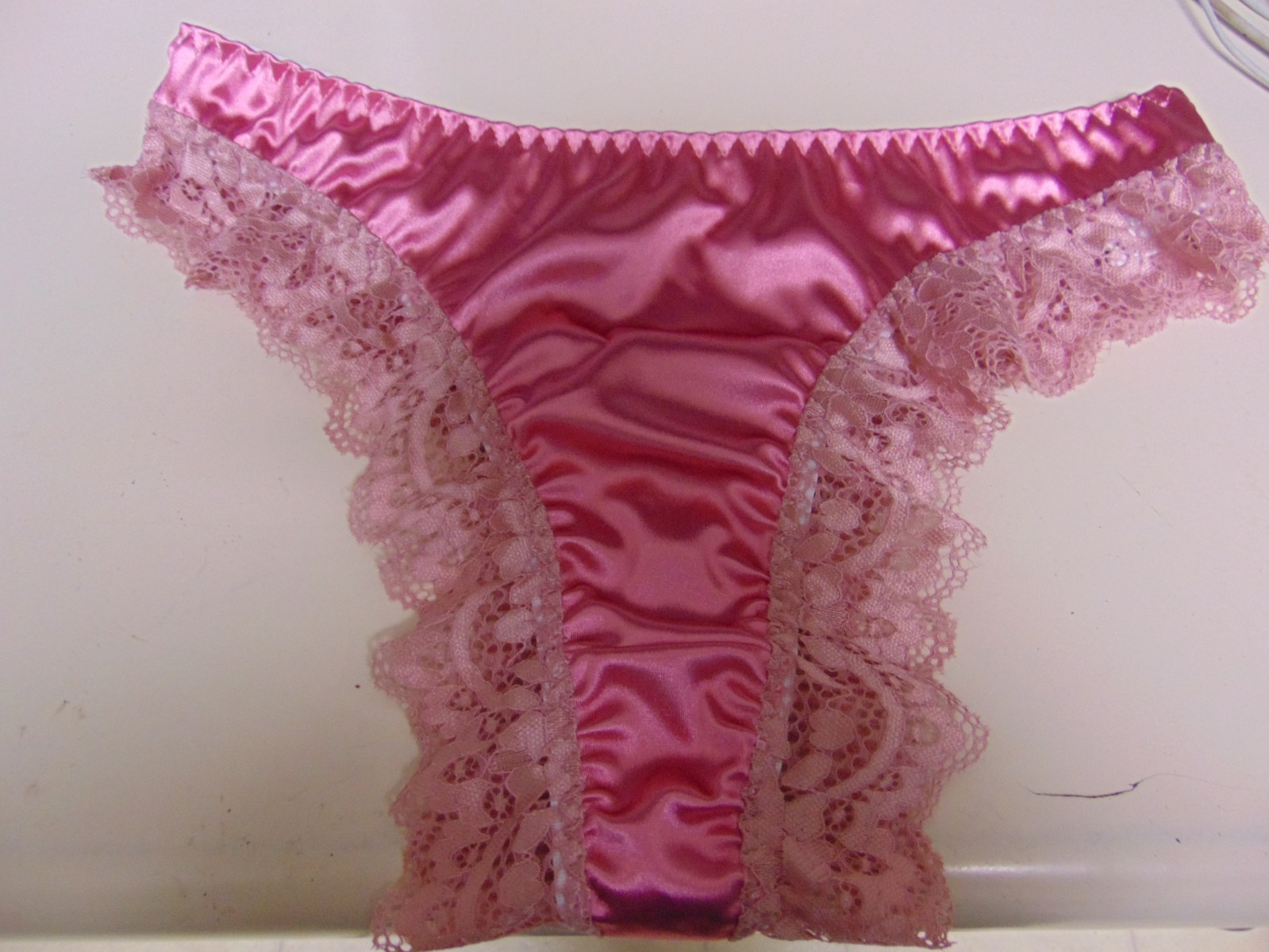 One Brand New Unisex Sissy Boy Satin with Lace Thong Panties Size Medium (BG54)
