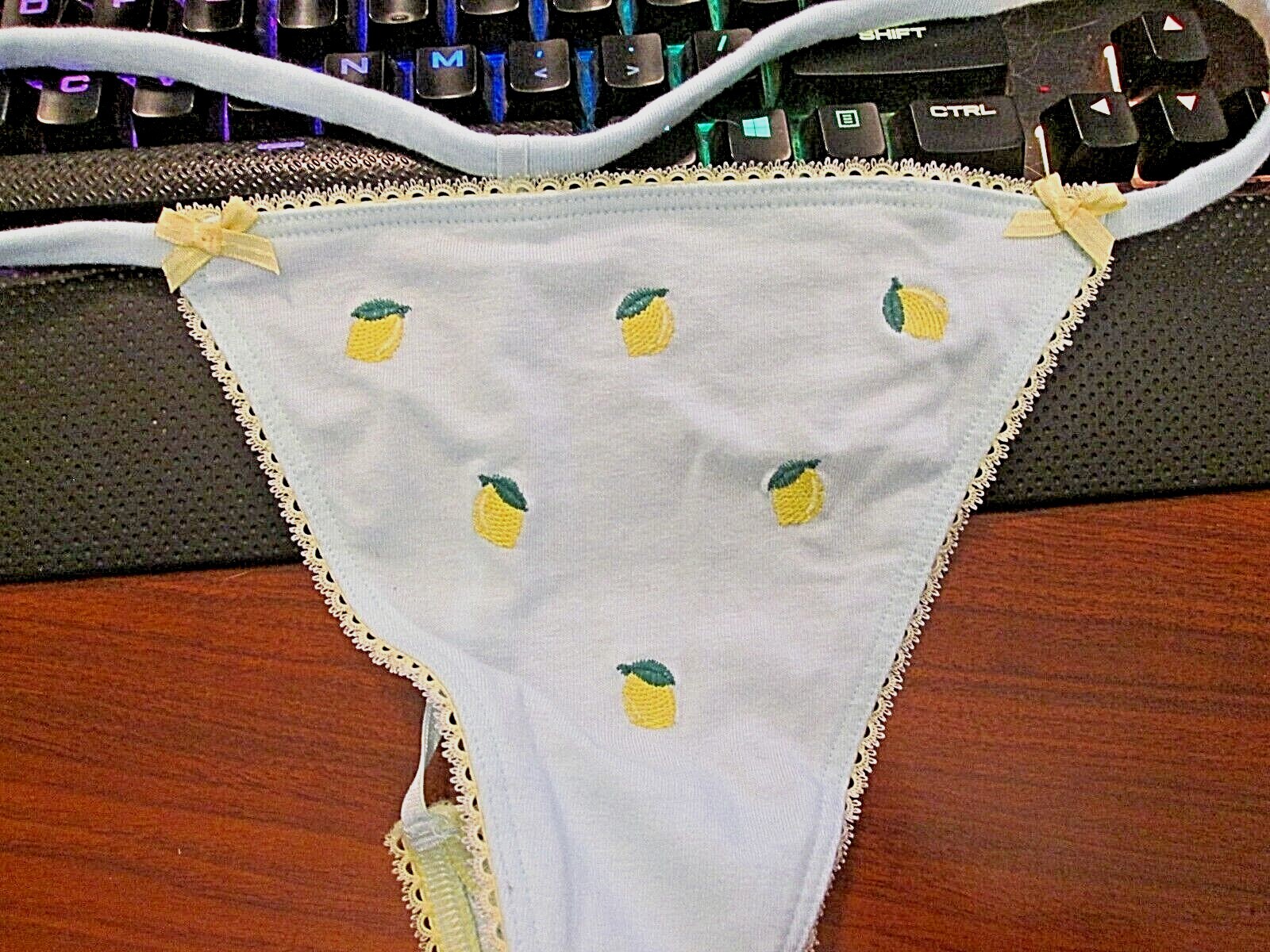 New w/Tag Victorias Secret 💲Discounts on 2+💲 V-String Thong💖XS,S,M,L,XL💖
