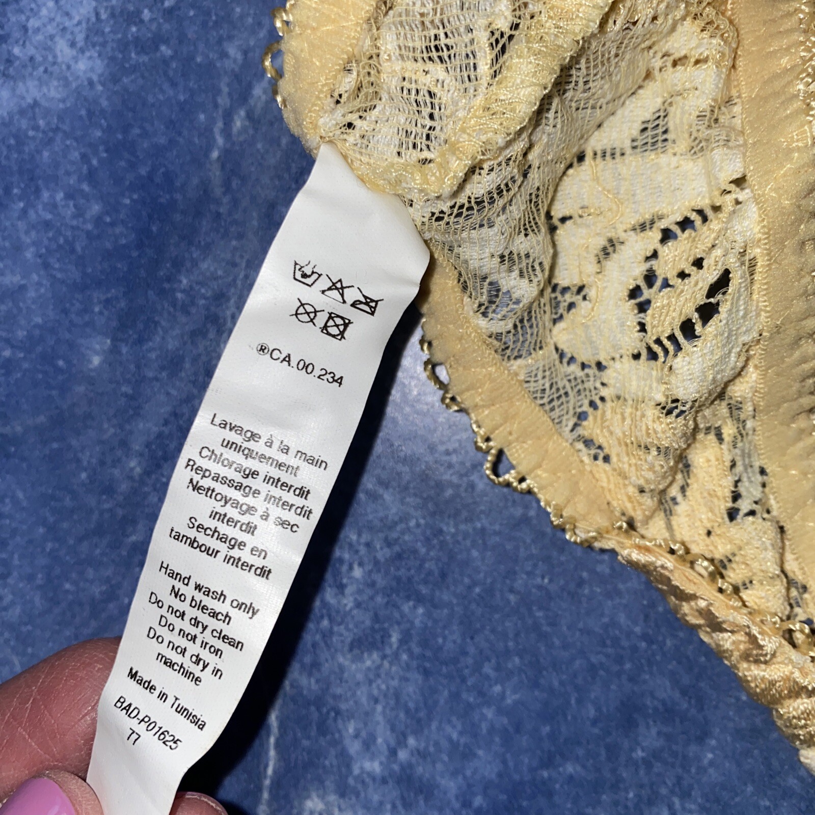 Lejaby France Luxurious Sheer Floral Lace Thong Yellow White Sz 2 S Small 5 NWT