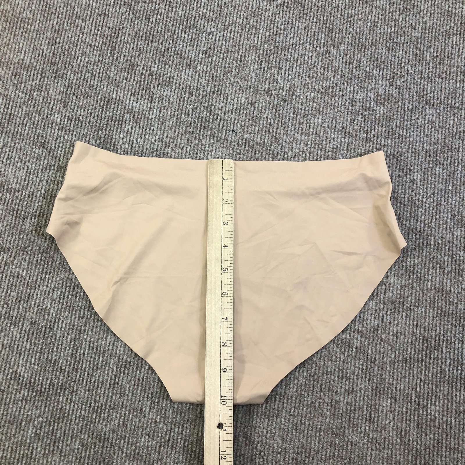EBY Underwear Womens L Beige Seamless Brief Panties Microfiber Tagless Stretch