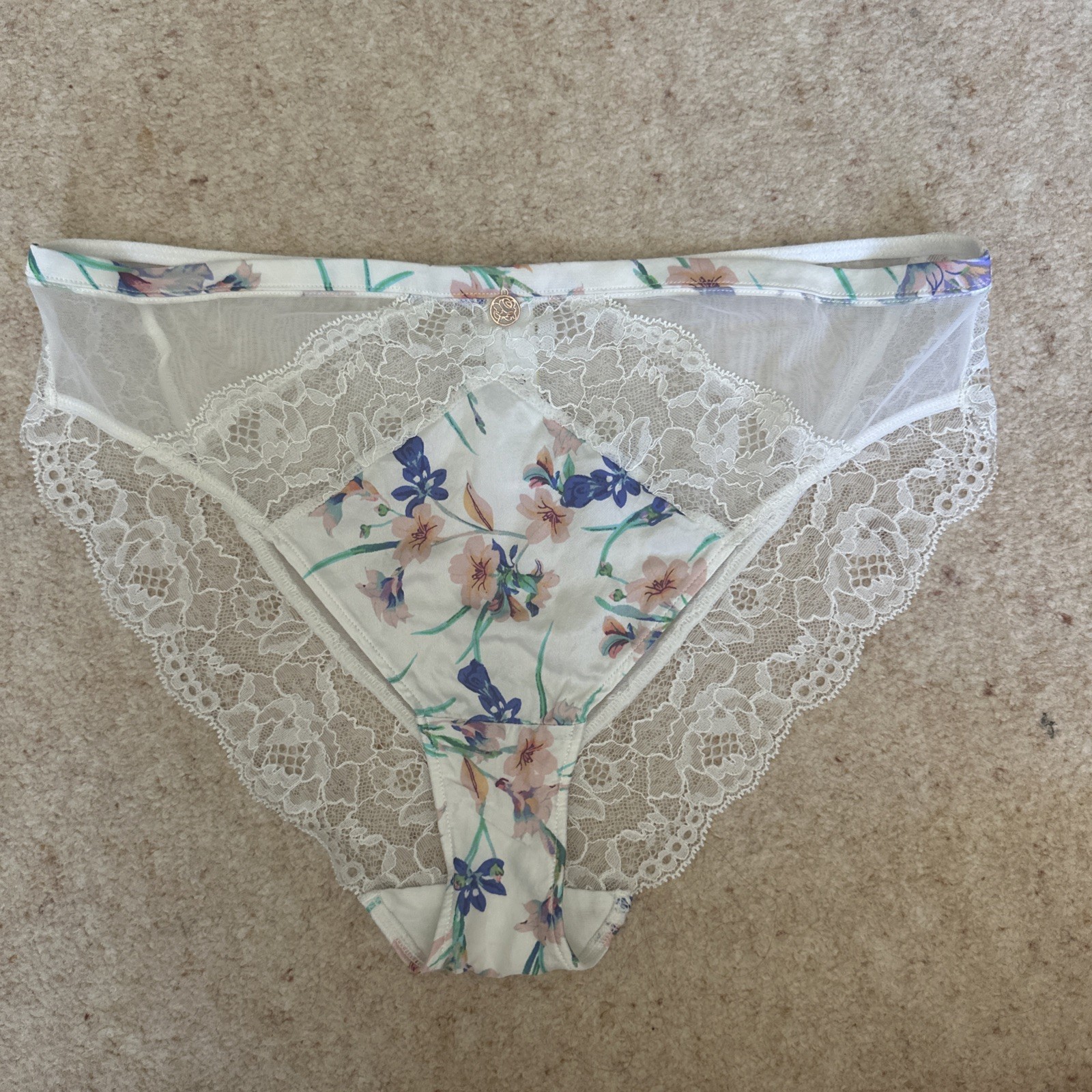 BNWOT M&S Rosie Silk & French Lace Cream Mix Floral High Leg Knickers Size 14