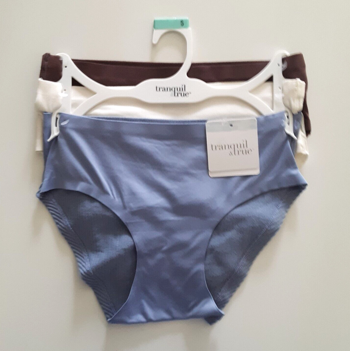 Tranquil & True Womens Size S Hipsters Ribbed Back Seamless Microfiber 3 Pack