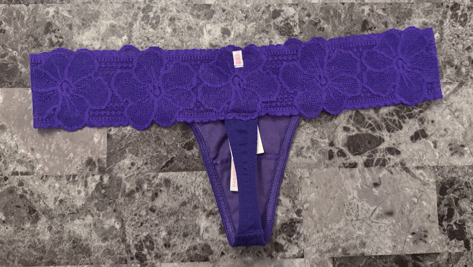 NWT VICTORIA’S SECRET PINK S PURPLE FLORAL LACE GLITTER LOGO RARE THONG PANTIES