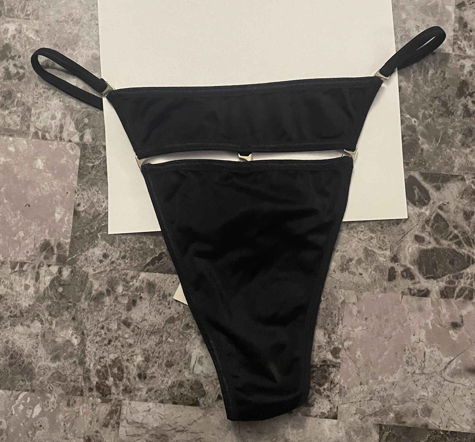 NWT LA SENZA LARGE BLACK SMOOTH UNHOOKS VINTAGE RARE V STRING THONG PANTIES