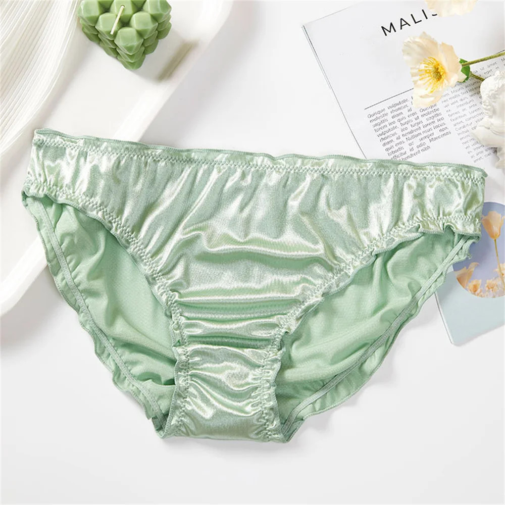 Women’s Plus Size Satin Ice Silk Seamless Frill Trim Invisible Underwear