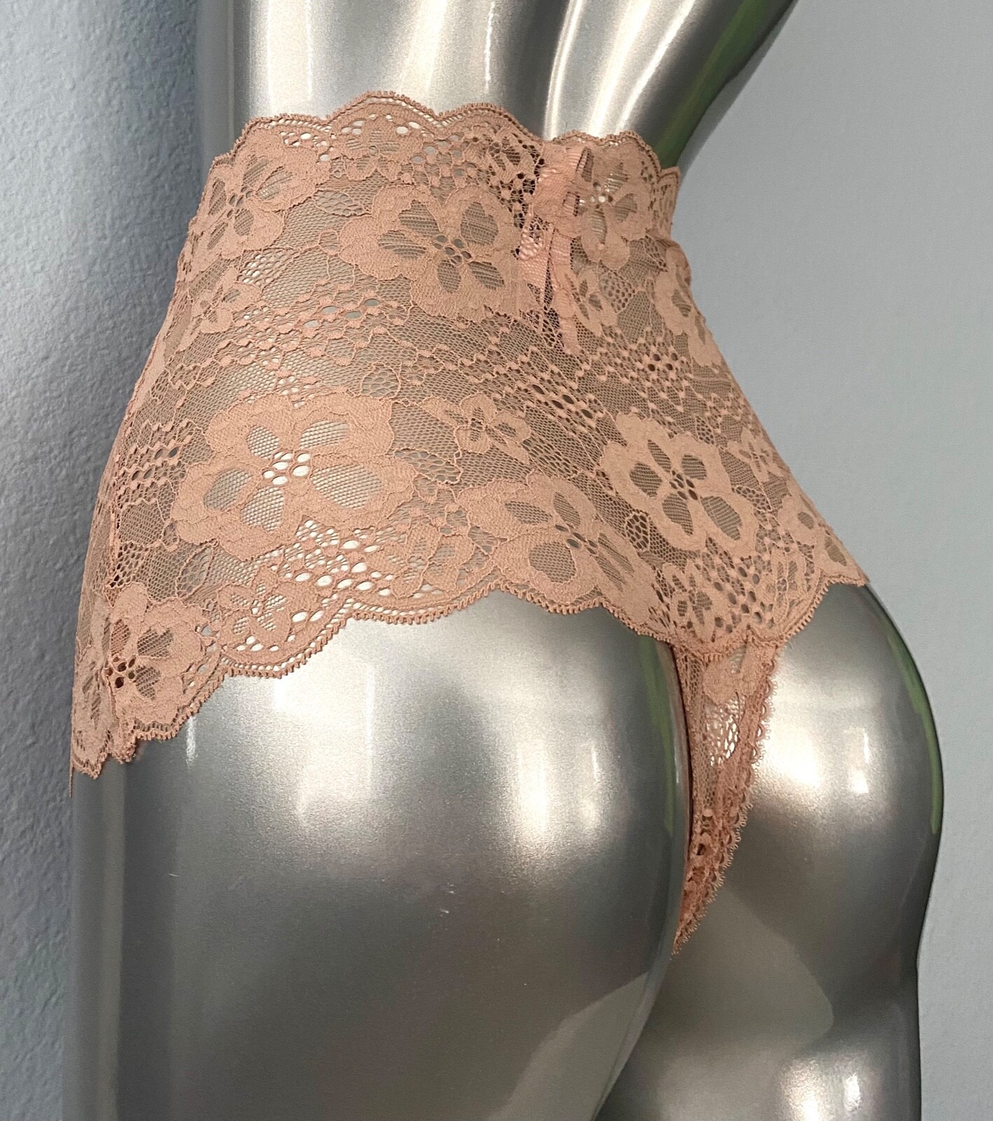 Victoria’s Secret Thong Panty High Waist Rise Evening Blush Floral Lace XS
