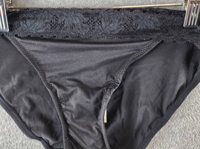 Natori Discreet Bikini Underwear Women XS Black Solid Elastic Waist Pull On