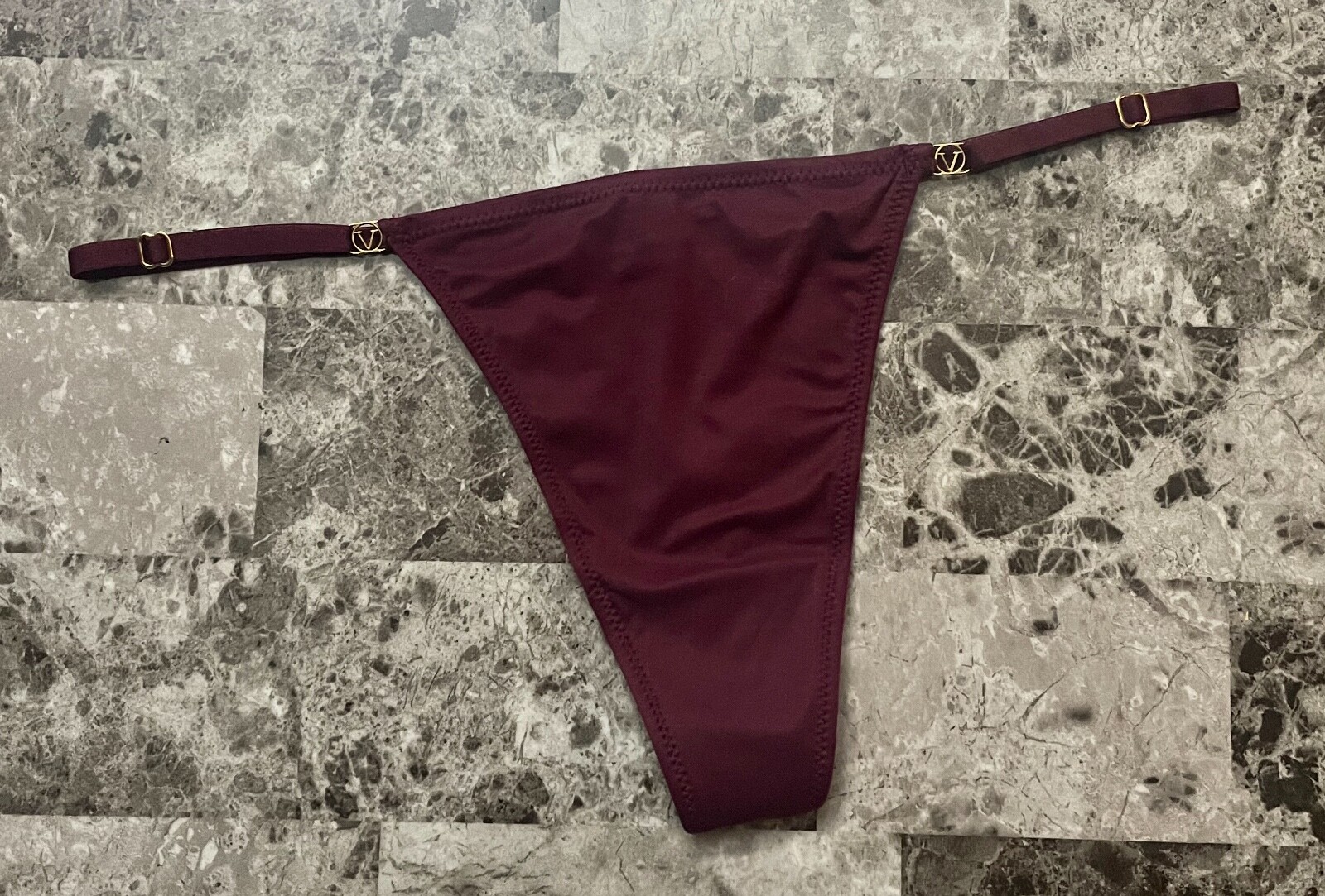 NWT VICTORIA’S SECRET MAROON SOFT SMOOTH GOLD ADJUSTABLE STRAPS THONG PANTIES