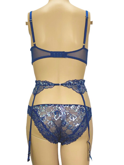VICTORIAS SECRET DREAM ANGELS DEMI BRA + THONG PANTY + GARTER BELT SET XS S NWT