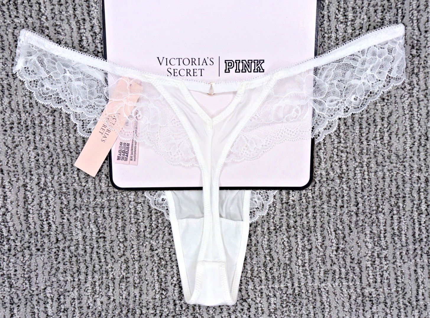 Victoria’s Secret Very Sexy NWT Medium White Lace Trim High Leg Thong Panty