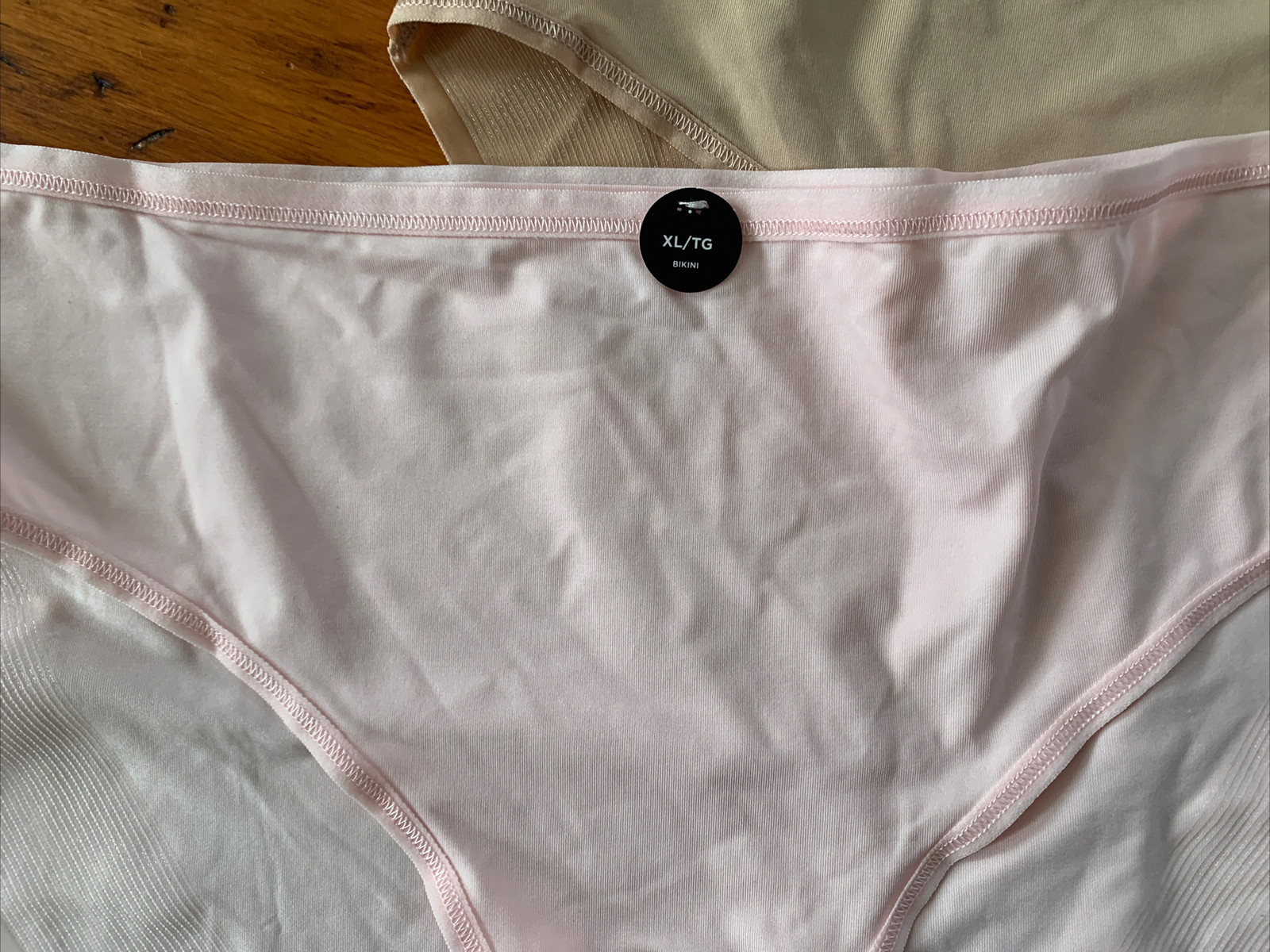 Lot of 2 La Vie En Rose Sleek Back Bikini X-LARGE Pink & Beige Panties NWT