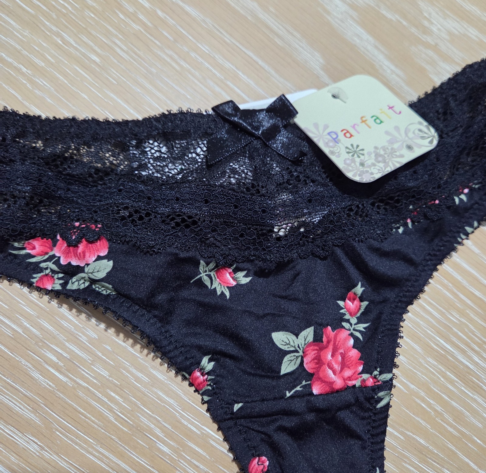 Parfait By Affinitas Casey Black Rose Women Thongs Style: 2803 BNWT UK-S